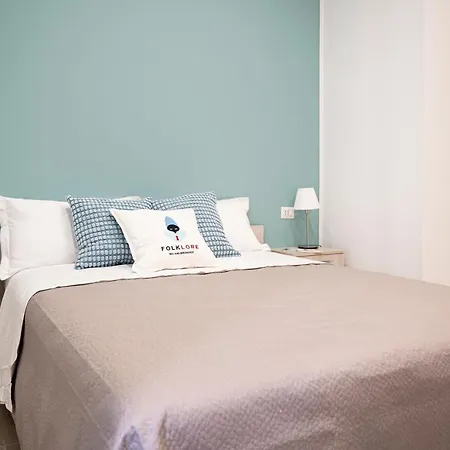 Nocleg ze śniadaniem Folklore Neapol