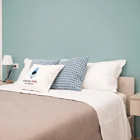 Folklore Couette-café