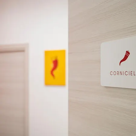 Couette-café Folklore Naples