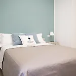 Folklore Bed & Breakfast 4*